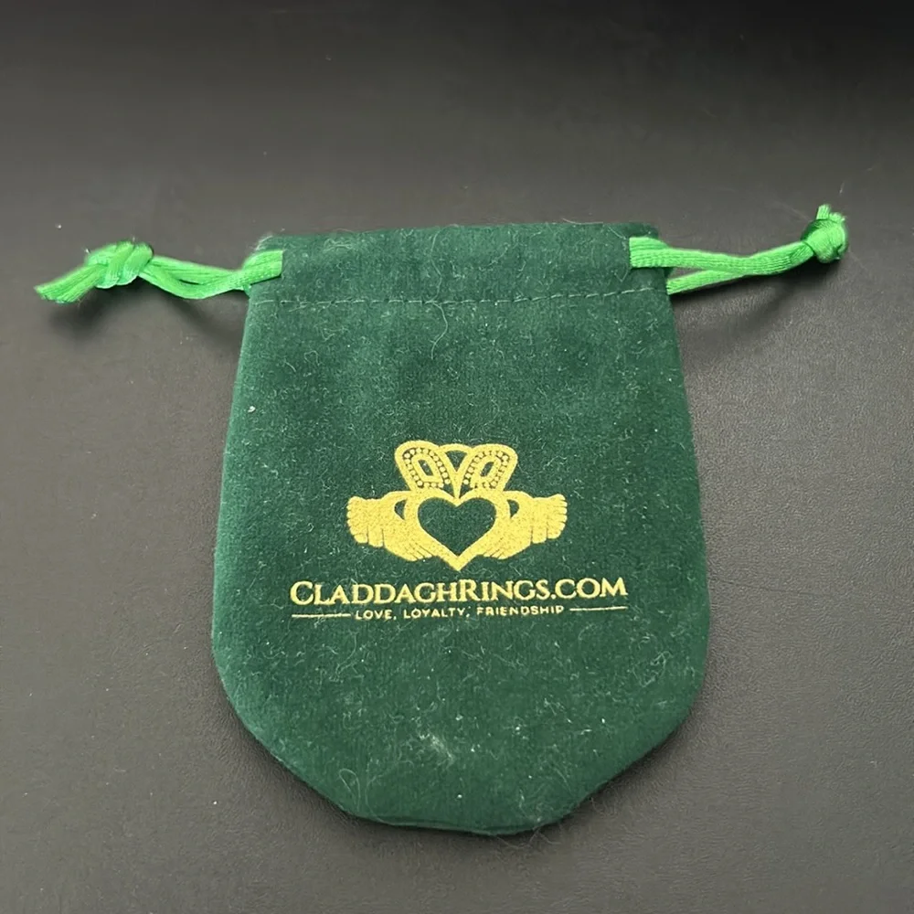 Claddagh Ring - Picture 8 of 9